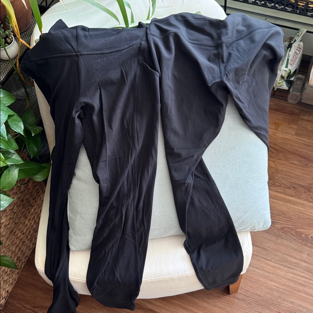 28” align high rise leggings lululemon black + free pair full length w pockets - Picture 5 of 5